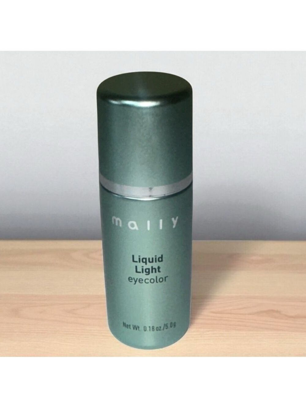 MALLY LIQUID LIGHT EYECOLOR - Champagne, .18oz, New Without Box